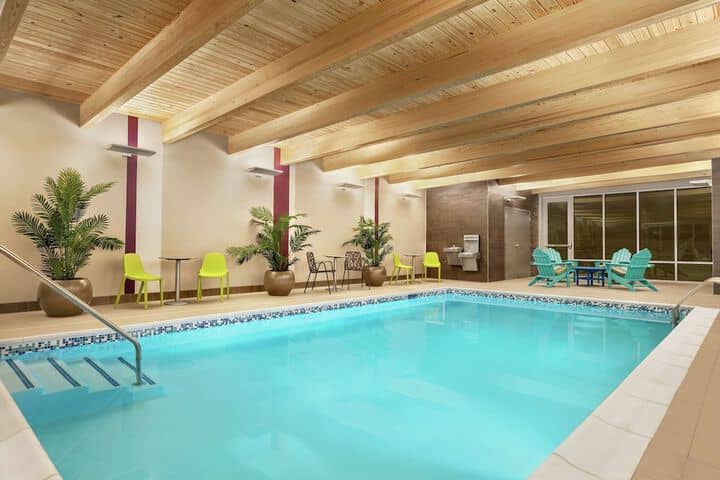 Pool 22 of 38